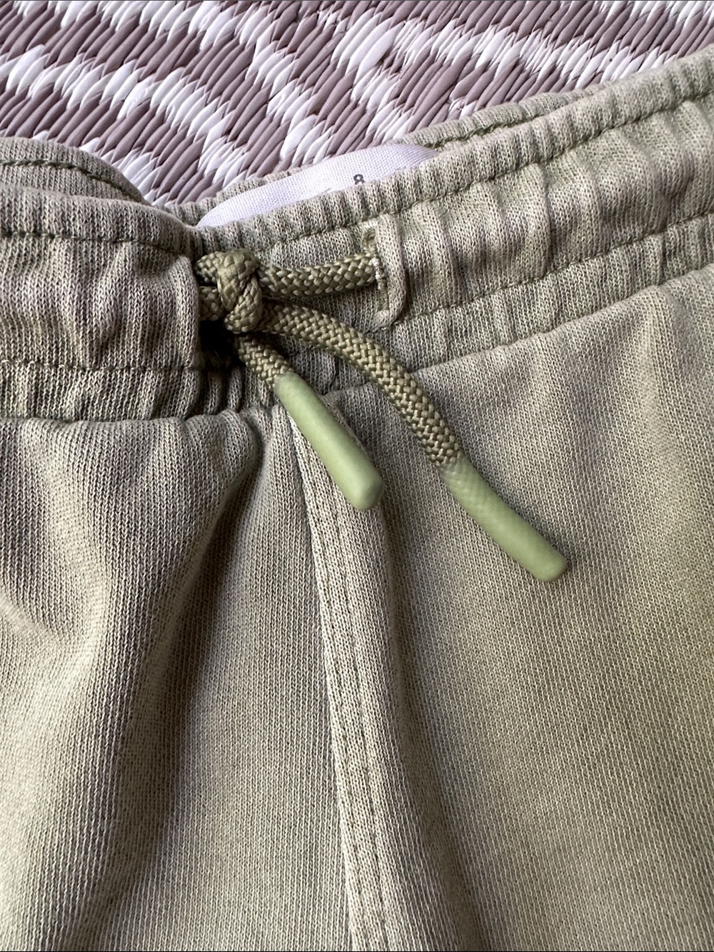 ZARA Always Stay Creative Olive Green Cargo Bungee Pocket Shorts - Picture 4 of 9